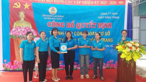 LĐLĐ Nho Quan tổ chức Lễ công bố thành lập công đoàn cơ sở