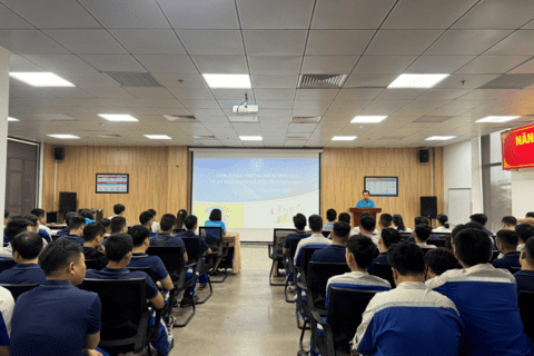 Công đoàn các KCN tổ chức hội nghị tuyên truyền cho cán bộ công đoàn và đoàn viên