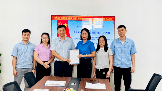<a href="/tin-hoat-dong-cong-doan/cong-tac-xay-dung-to-chuc" title="Công tác xây dựng tổ chức" rel="dofollow">Công tác xây dựng tổ chức</a>