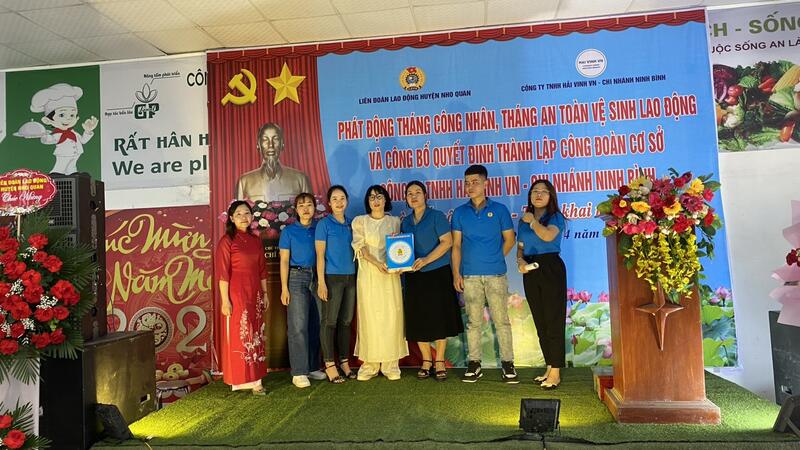 LĐLĐ huyện Nho Quan tổ chức Phát động Tháng Công nhân và Công bố Quyết định thành lập CĐCS Công ty TNHH Hải Vinh – chi nhánh Ninh Bình